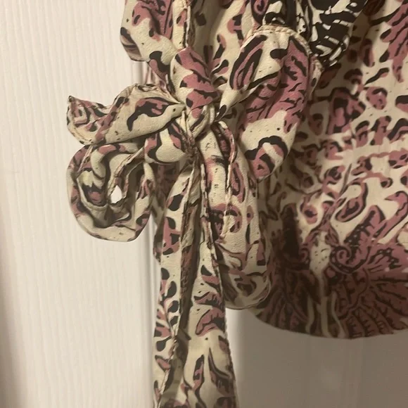 EUC Natalie Martin printed long sleeve blouse - Picture 3 of 7